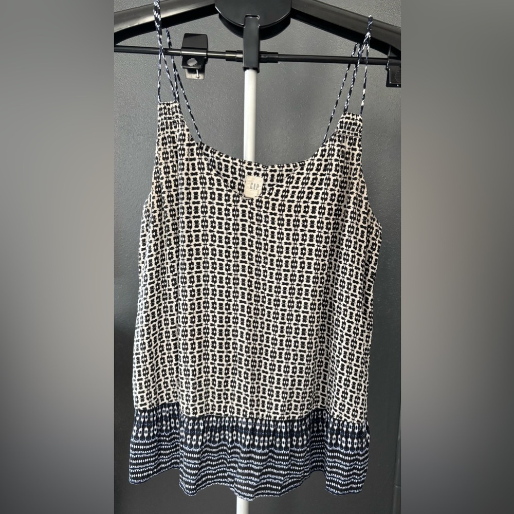 GAP Black, White, and Blue Patterned Flowy Sleeveless Top